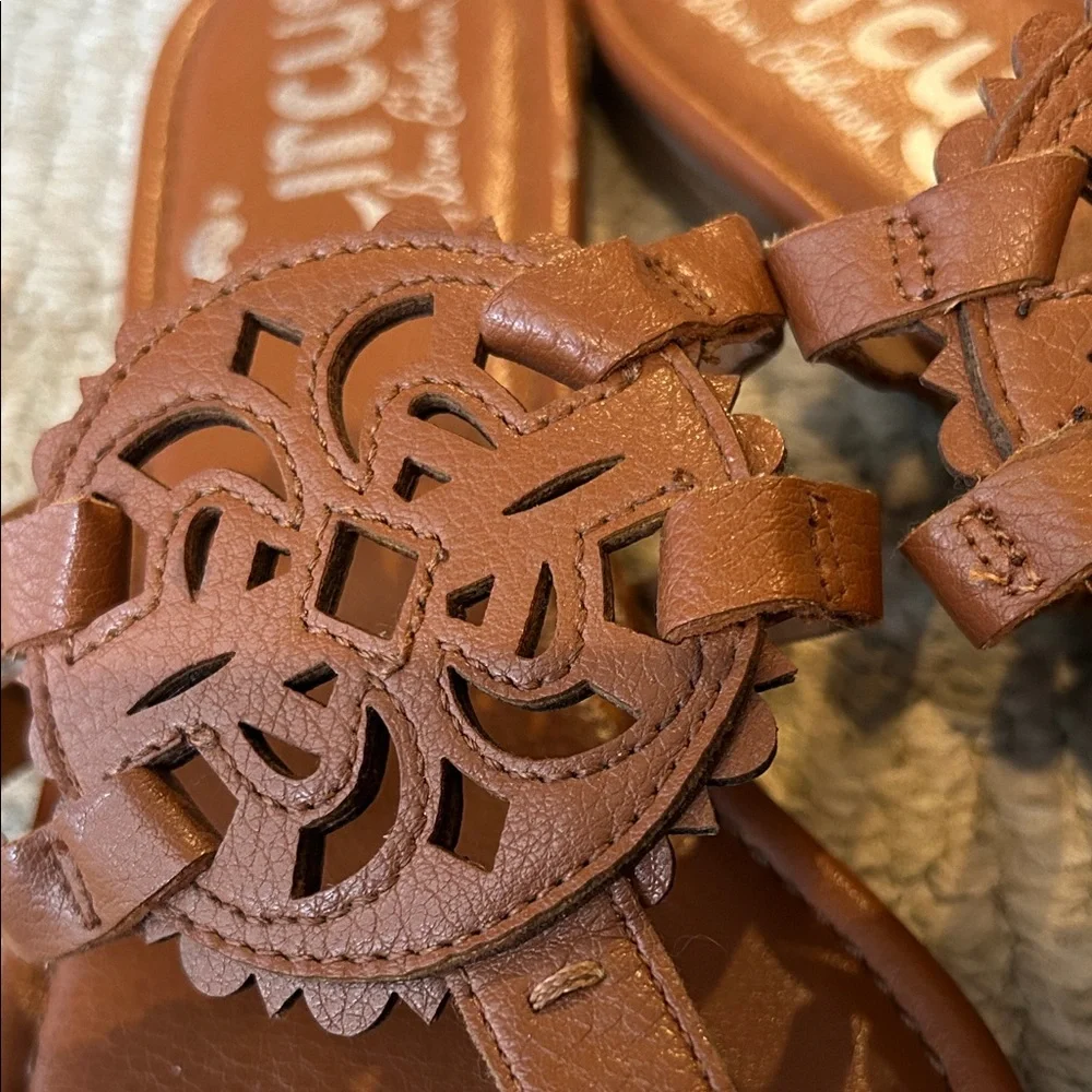 Circus by Sam Edelman Tan Cutout Sandals - Picture 2 of 9